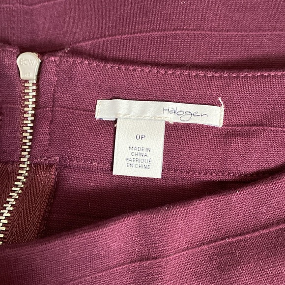 NWT Halogen Burgundy Pencil Skirt - Size 0P - Picture 5 of 7